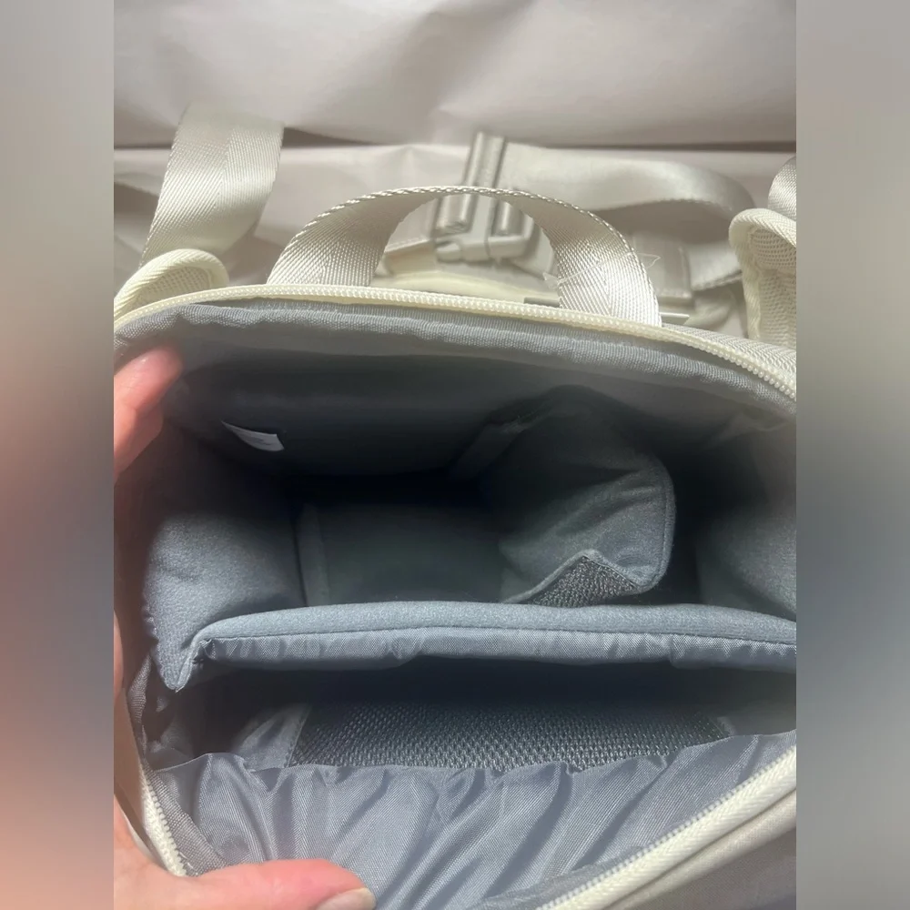 heyday Cream Camera Bag - Picture 6 of 10